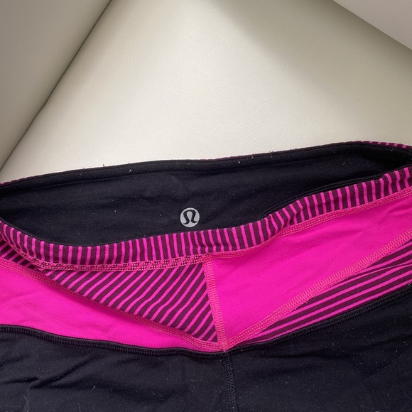 Lululemon reversible leggings - Picture 2 of 2